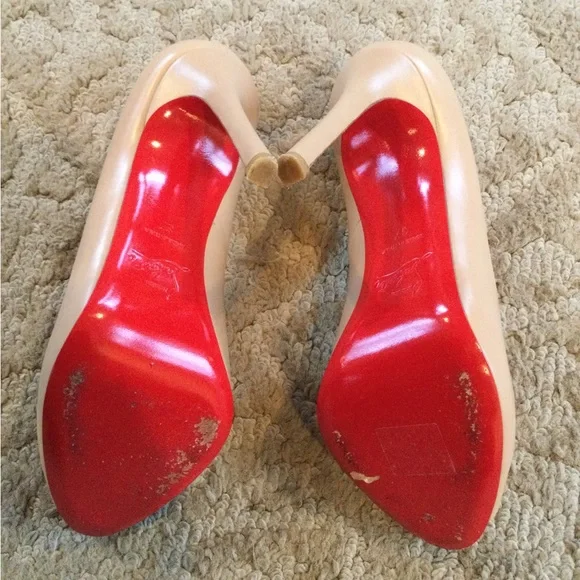 CHRISTIAN LOUBOUTIN Nude Pumps - Picture 7 of 11